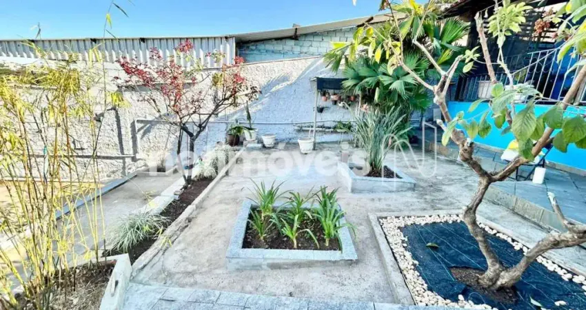 Casa com 3 quartos à venda na Rua José Arnaldo Teixeira, Aarão Reis, Belo Horizonte