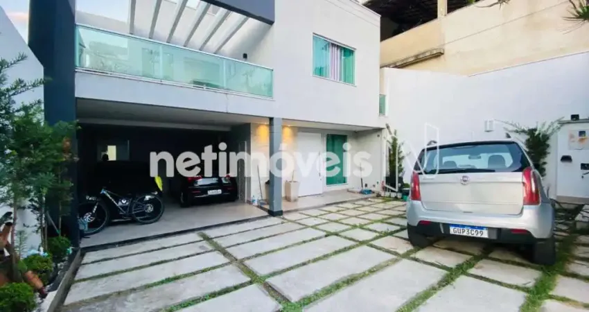 Casa com 3 quartos à venda na Rua Terracota, Vitória, Belo Horizonte
