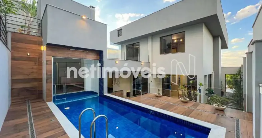 Casa em condomínio fechado com 4 quartos à venda na Rua Vênus, Portal do Sol, Contagem