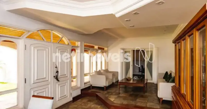 Casa com 3 quartos à venda na Avenida Otacílio Negrão de Lima, Garças, Belo Horizonte