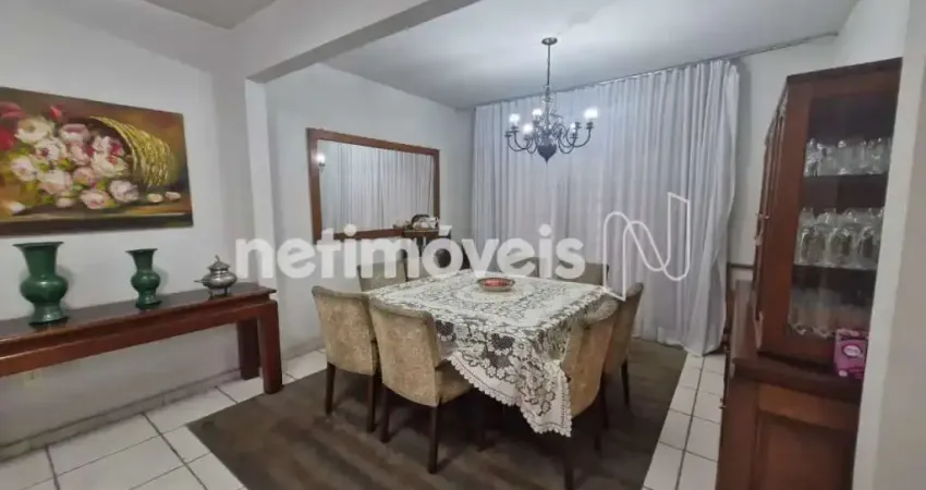 Casa no padre eustáquio. lote independente, ótimo estado de conservação!