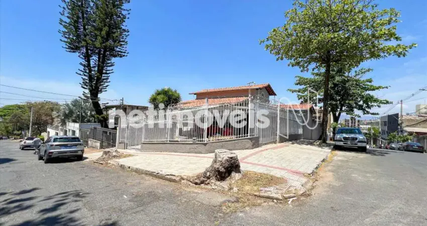 Casa com 4 quartos à venda na Rua Maestro Francisco Flores, São Luiz, Belo Horizonte