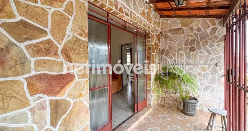 Casa com 3 quartos à venda na Rua Botucatu, Renascença, Belo Horizonte