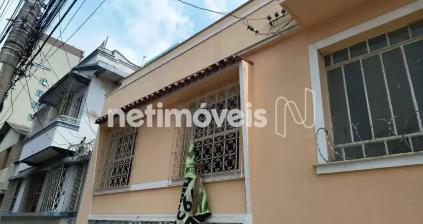 Excelente casa comercial no floresta, próximo a todo tipo de comércio.