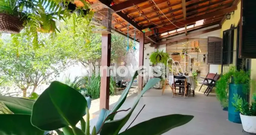 Casa com 3 quartos à venda na Rua Miami, Gávea, Vespasiano