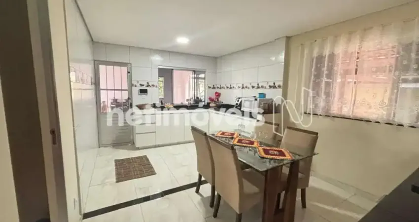 Casa com 7 quartos à venda na Rua Rio Jordão, Jardim da Glória, Vespasiano