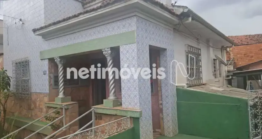 Casa com 3 quartos à venda na Rua Jacques Luciano, Sagrada Família, Belo Horizonte