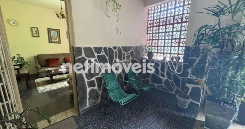 Casa com 3 quartos à venda na Rua Itajubá, Floresta, Belo Horizonte