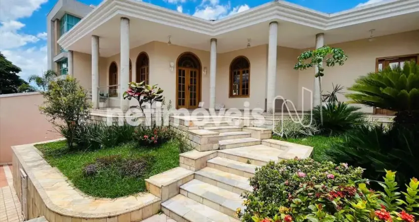 Casa à venda no castelo - 434m²;, 4 quartos, 4 salas e 4 banheiros