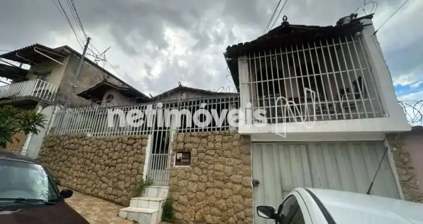 Casa com 3 quartos à venda na Rua Maria da Glória da Conceição, Minas Caixa, Belo Horizonte