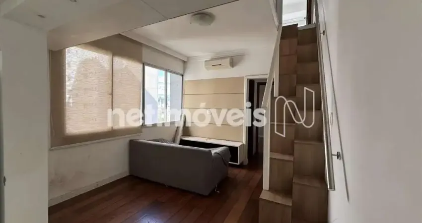 Cobertura 2 quartos no funcionários, em ótima localização.