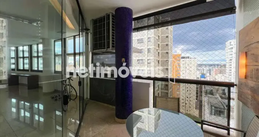 Apartamento espetacular de 4 quartos no coração nofuncionários!