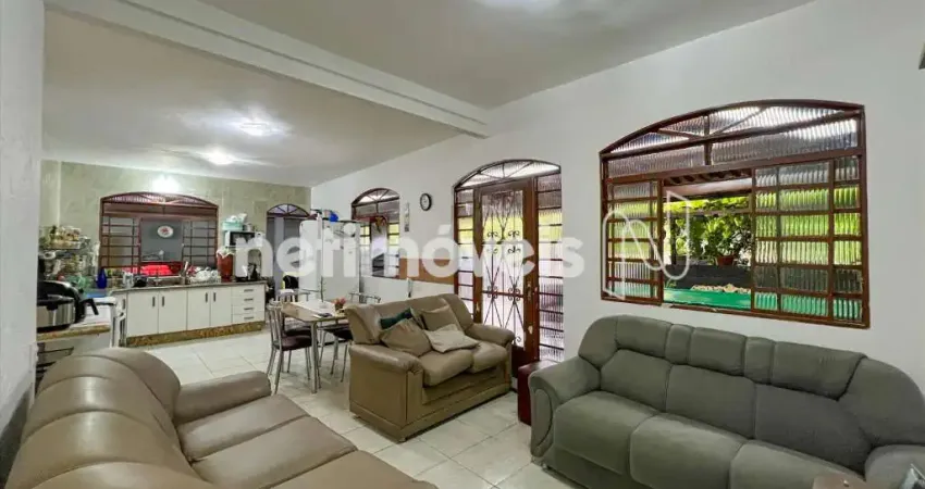 Casa com 4 quartos à venda na Rua Castelo do Piauí, São Gabriel, Belo Horizonte