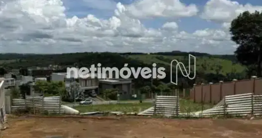 Terreno em condomínio fechado à venda na Rua Morro do Pilar, Alphaville, Vespasiano