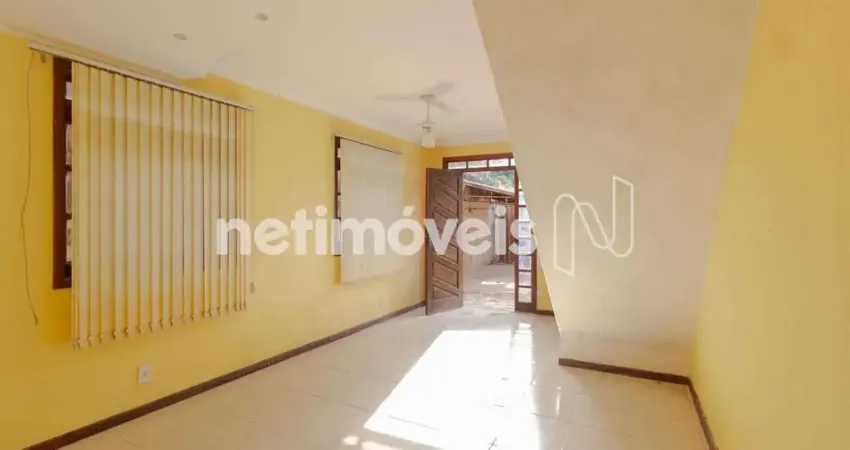 Casa com 3 quartos para alugar na Rua Sete, Padre Miguel, Santa Luzia