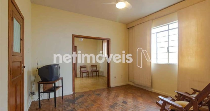 Casa com 3 quartos para alugar na Rua Mármore, Santa Tereza, Belo Horizonte