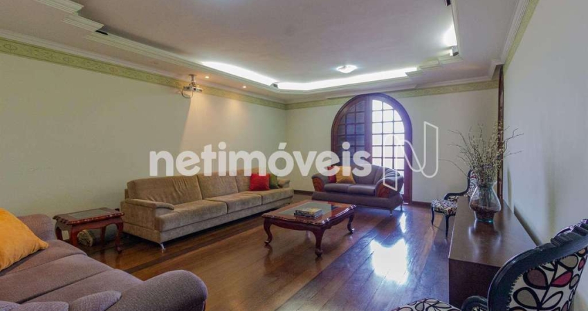Casa comercial com 2 salas para alugar na Rua Raposo Bocarro, Nova Cachoeirinha, Belo Horizonte