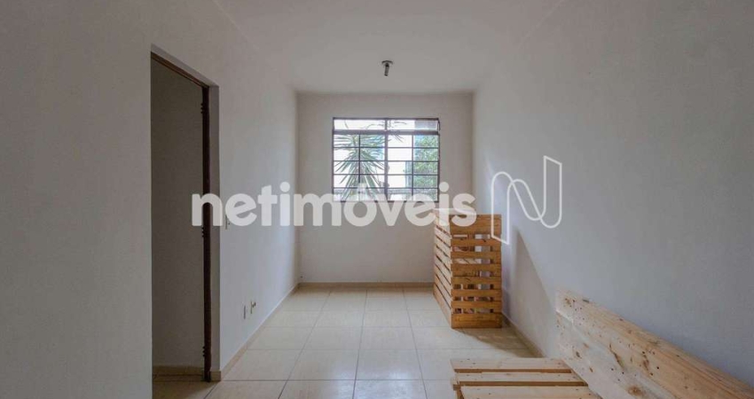 Apartamento com 3 quartos para alugar na Rua Pouso Alegre, Santa Tereza, Belo Horizonte