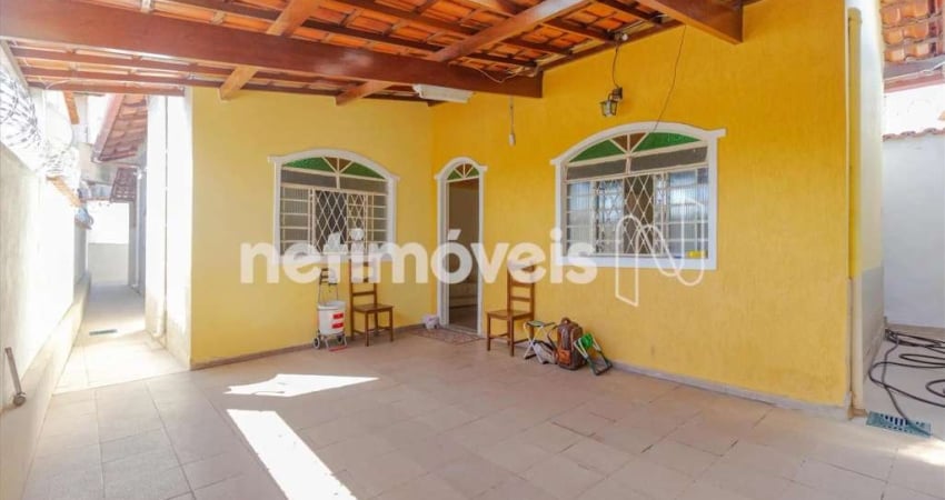 Casa com 3 quartos para alugar na Rua Costa Ataide, Santa Cruz, Belo Horizonte