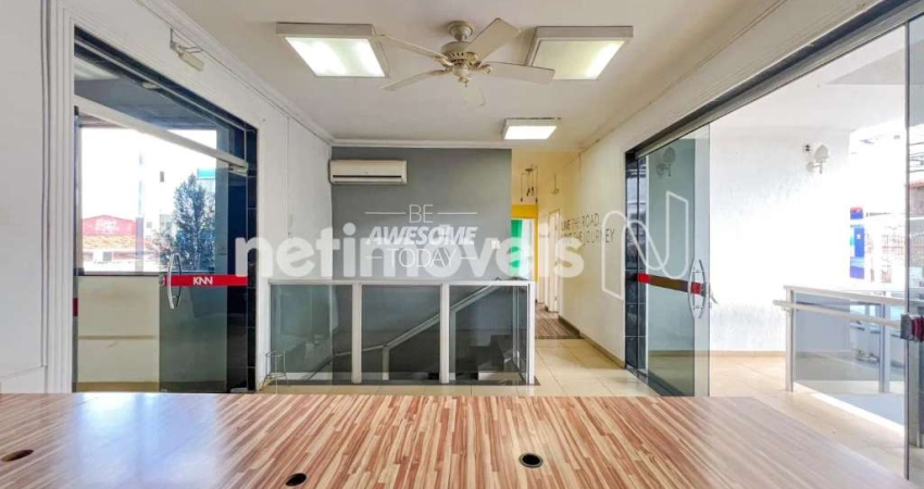 Casa comercial com 9 salas para alugar na Rua Peru, Eldorado, Contagem