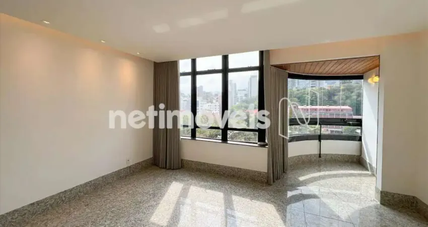 Excelente apartamento em frente ao colégio santa doroteia!