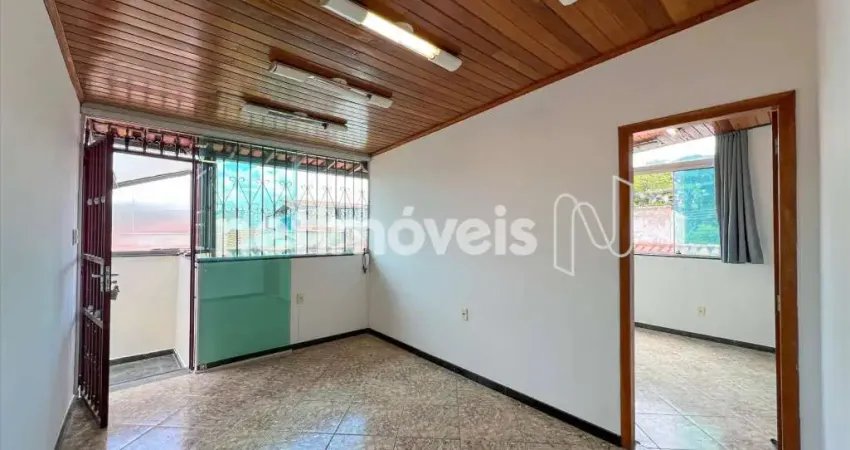 Casa para fins comerciais em excelente localização no floresta