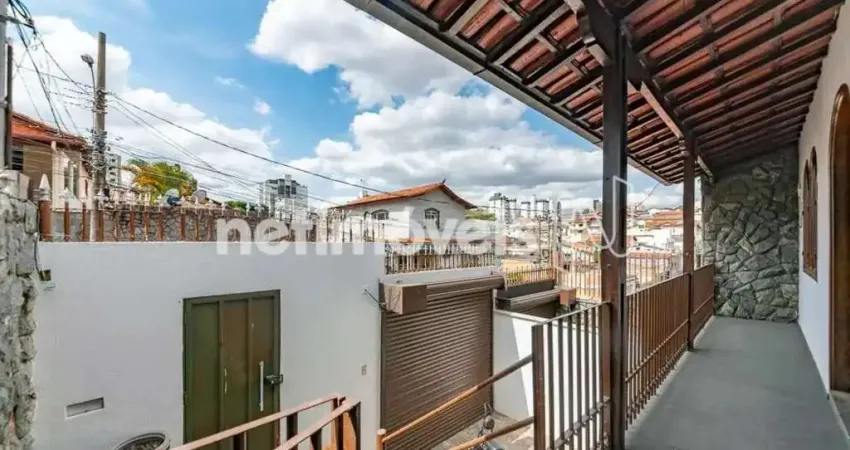 Casa com 3 quartos para alugar na Rua Rosinha Sigaud, Caiçara-Adelaide, Belo Horizonte