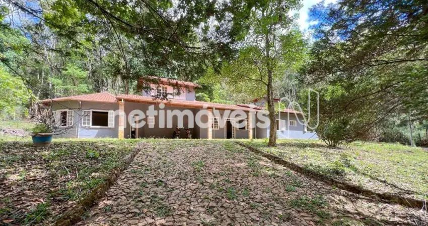 Casa com 4 quartos para alugar na Rua da Mata do Engenho, Parque do Engenho, Nova Lima