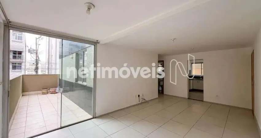 Apartamento com 3 quartos e área privativa para alugar no colégio batista