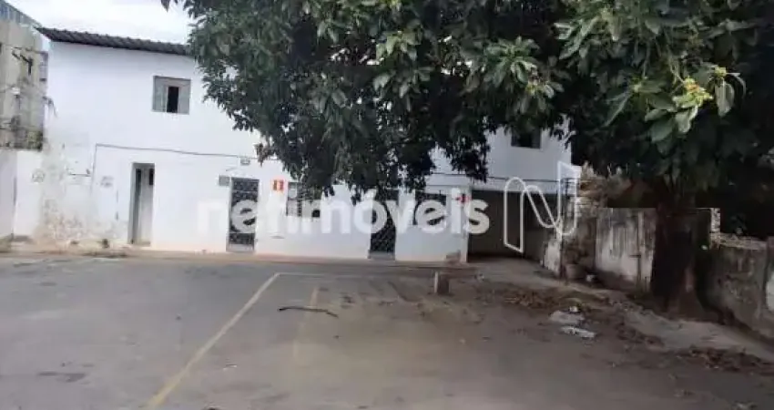 Terreno comercial para alugar na Rua Belmiro Braga, Caiçaras, Belo Horizonte