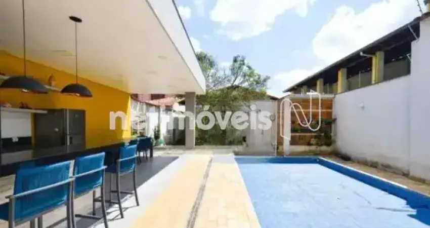 Casa ampla com 5 quartos no sagrada família – belo horizonte