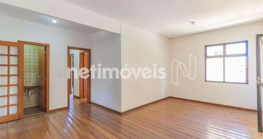 Excelente apartamento, 109 m²; de área interna, muito bem planejado, claro e arejado, com vista.