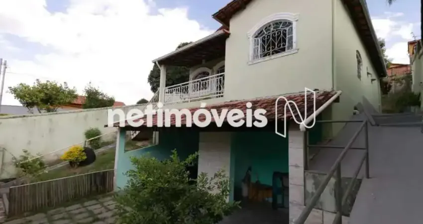 Casa com 3 quartos para alugar na Rua Radialista César dos Santos, Céu Azul, Belo Horizonte