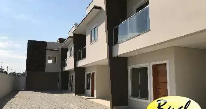Sobrado Geminado Novo com 3 Quartos no Bom Retiro, Joinville-SC: 154,48 m² privativos, Suíte, 3 Salas, 3 Banheiros, 2 Vagas.