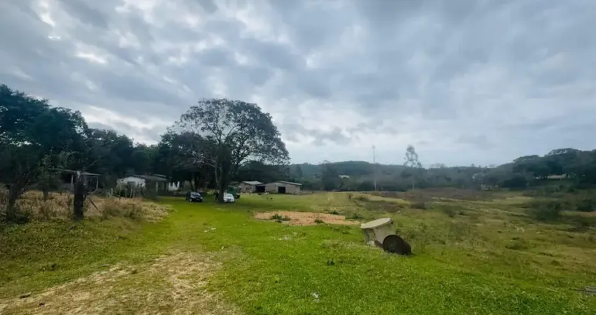 Sítio 2 dormitórios à venda Canta Galo Porto Alegre/RS