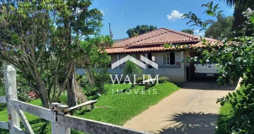 Fazenda de 30 Hectares à Venda em Passa Tempo, MG: Terra Fértil, Sede Aconchegante e Infraestrutura Completa por R$ 1.490.000!