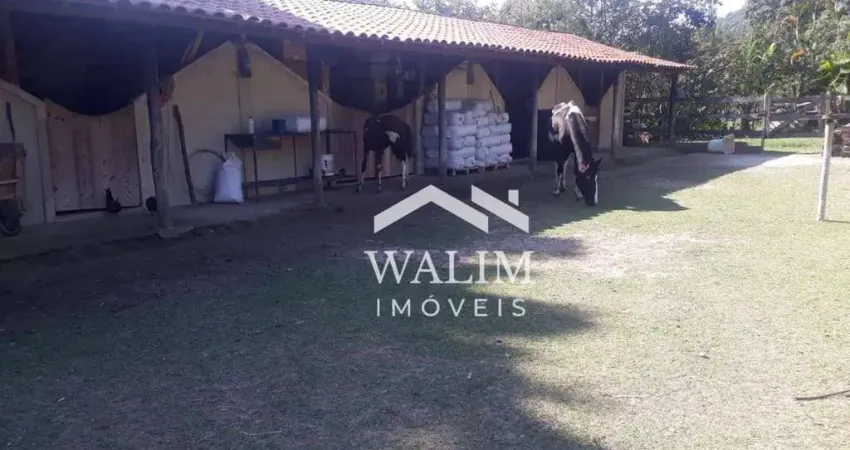 Oportunidade Imperdível: Haras em Vianópolis, Betim/MG - 10.000m² com Estrutura Completa