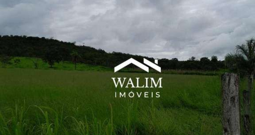 Fazenda com 3 dormitórios à venda, 460000 m² por R$ 2.500.000,00 - Zona Rural - Esmeraldas/MG