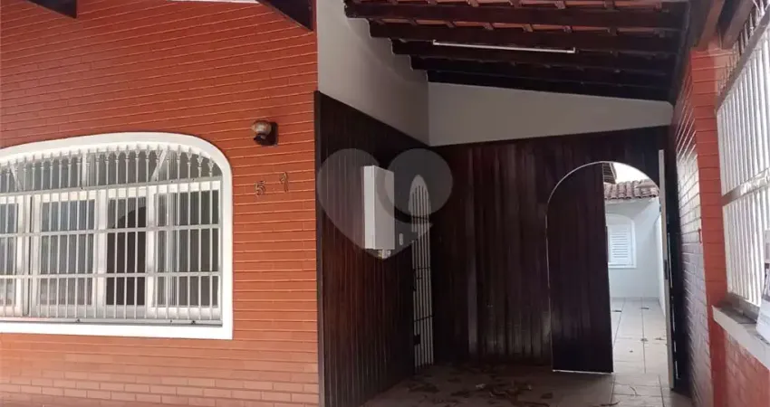 Casa com 2 quartos à venda na Tupi, Praia Grande 