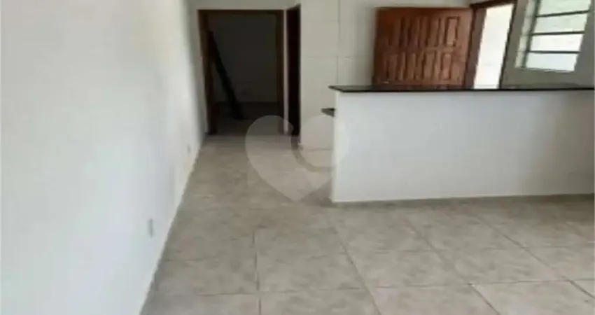 Casa com 2 quartos à venda na Cidade da Criança, Praia Grande 