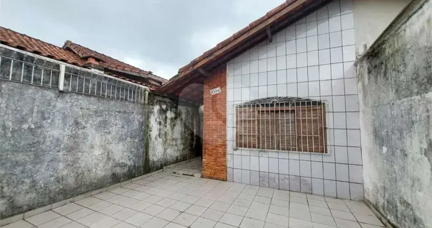Casa com 2 quartos à venda na Cidade Ocian, Praia Grande 