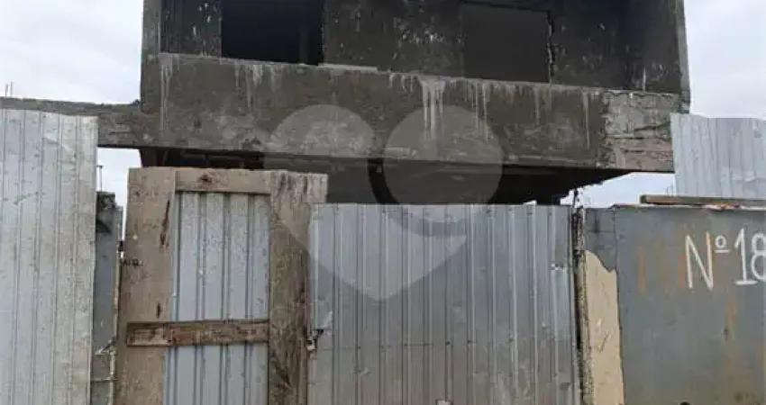 Terreno em condomínio fechado à venda no Jardim Samambaia, Praia Grande