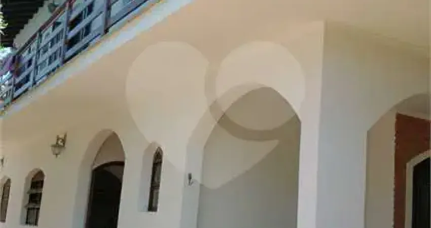 Casa com 3 quartos para alugar no Solemar, Praia Grande 