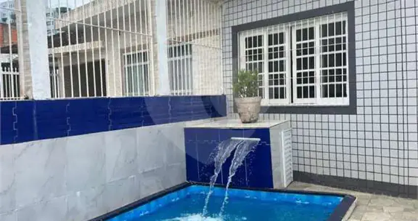 Casa com 3 quartos à venda na Rua Catarina Bandieira, 277, Vila Caiçara, Praia Grande