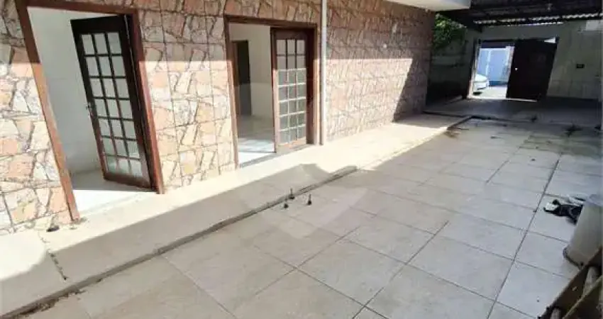 Casa com 3 quartos à venda no Canto do Forte, Praia Grande 