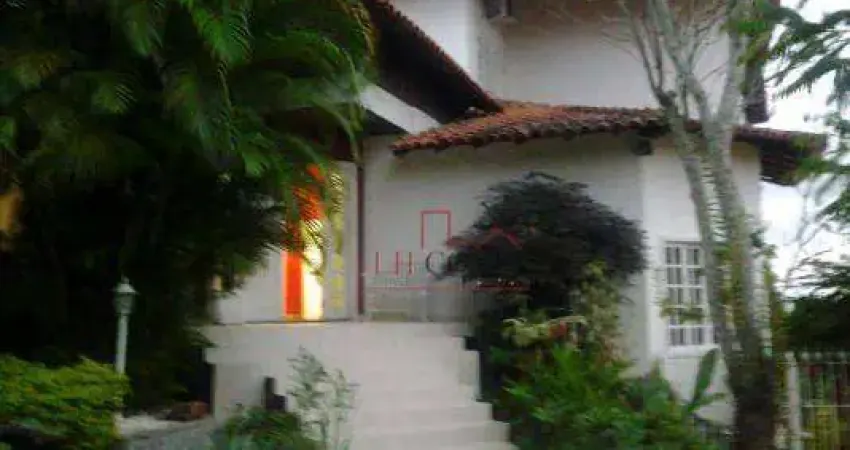 Casa à venda, 565 m² por R$ 1.300.000,00 - Pendotiba - Niterói/RJ