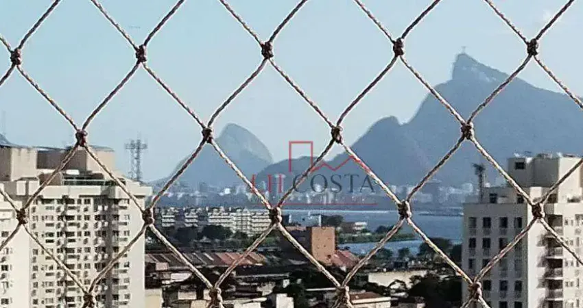 Apartamento com 2 dormitórios à venda, 69 m² por R$ 470.000,00 - Centro - Niterói/RJ
