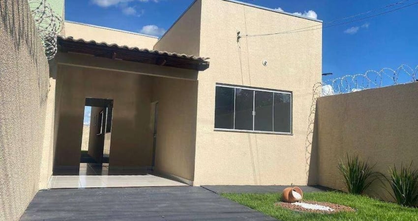 Casa com 2 dormitórios à venda, 82 m² por R$ 175.000,00 - Parque Residencial Holliday - Caldas Novas/GO