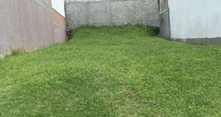 Terreno em condomínio fechado à venda na Rua Frederico Stella, Cachoeira, Curitiba