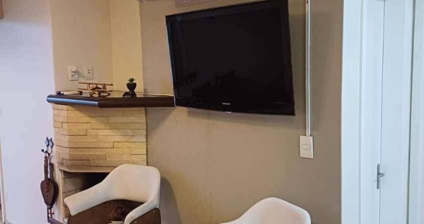 Apartamento reformado em Capão Novo!